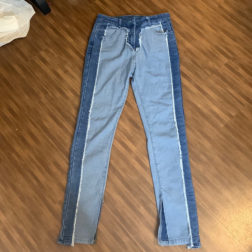 Bell Bottom Jeans 👖